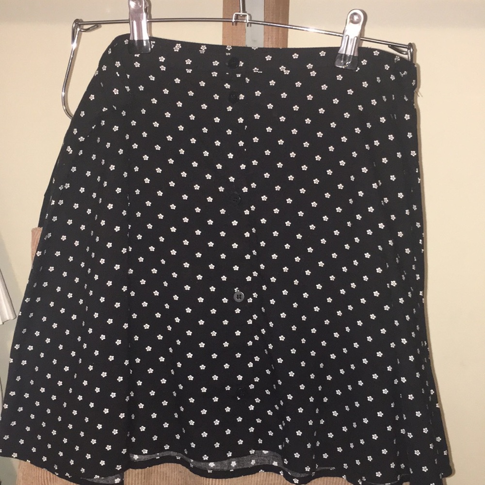 Black and white daisy skirt